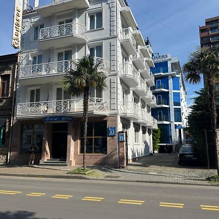 Hotel Tsereteli Batumi Kültér fotó