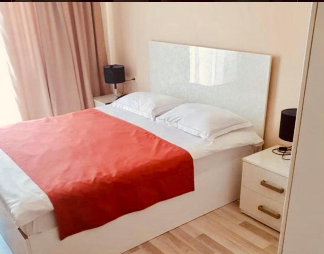 Hotel Tsereteli Batumi Kültér fotó